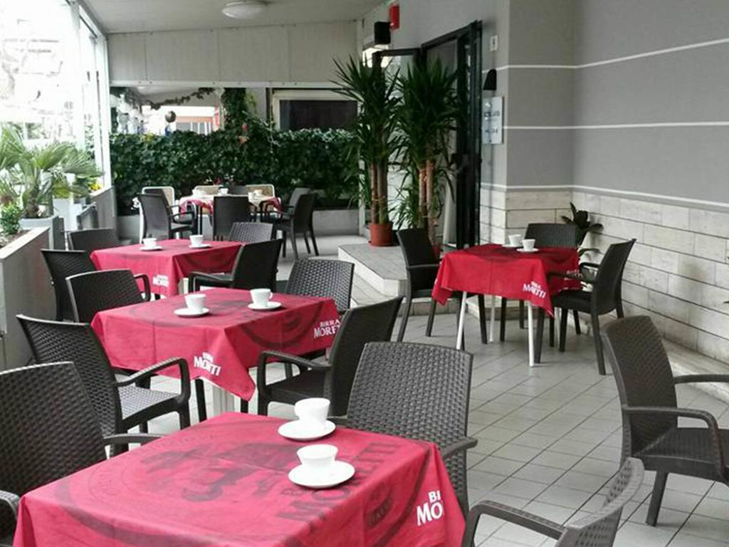 Hotel Laura ริมินี ภายนอก รูปภาพ