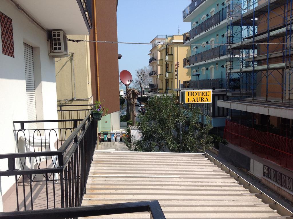 Hotel Laura ริมินี ภายนอก รูปภาพ